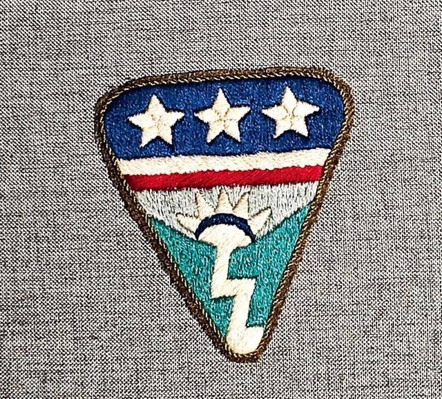 27岁的飞行员<strong></p>
<p>长盈精密股票</strong>，留下遗书