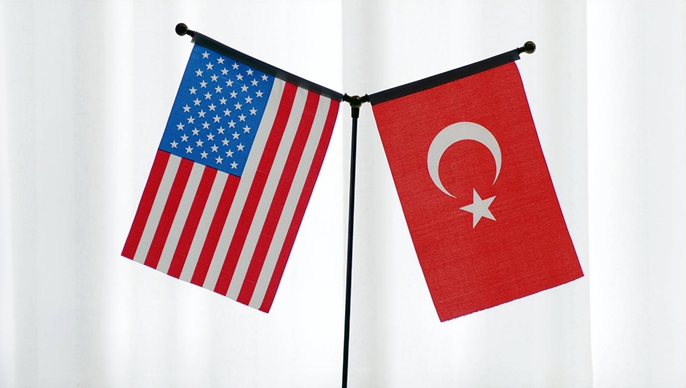 与普京会面后<strong></p>
<p>美的集团股票</strong>，埃尔多安缺席阅兵，并在上合峰会中提及俄乌冲突