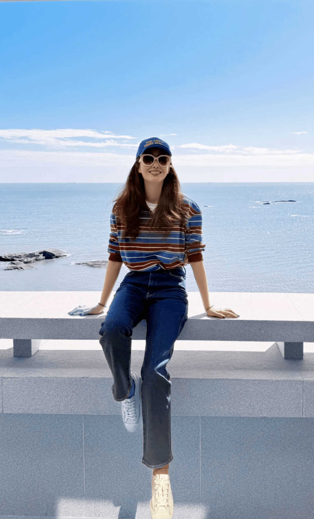 50岁佘诗曼机场街拍秀蛮腰身材绝了<strong></p>
<p>美的集团股票</strong>！王心凌同样穿法重返18岁