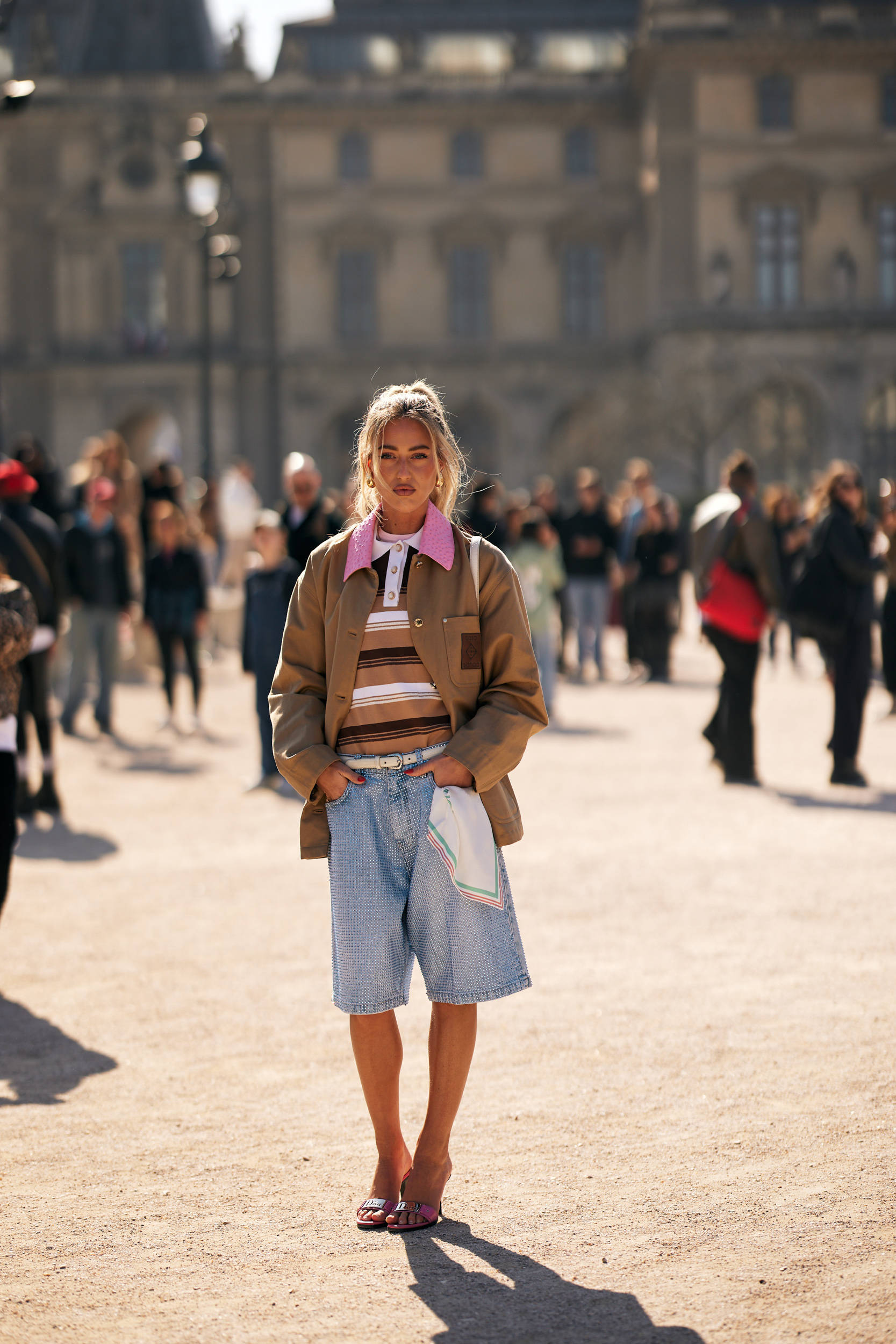 50岁佘诗曼机场街拍秀蛮腰身材绝了<strong></p>
<p>美的集团股票</strong>！王心凌同样穿法重返18岁