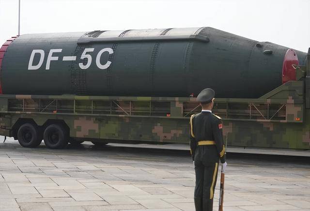 “51”被跳过<strong></p>
<p>大唐电信股票</strong>,东风-61直接登场,比东风-41打的更远、威慑力更强