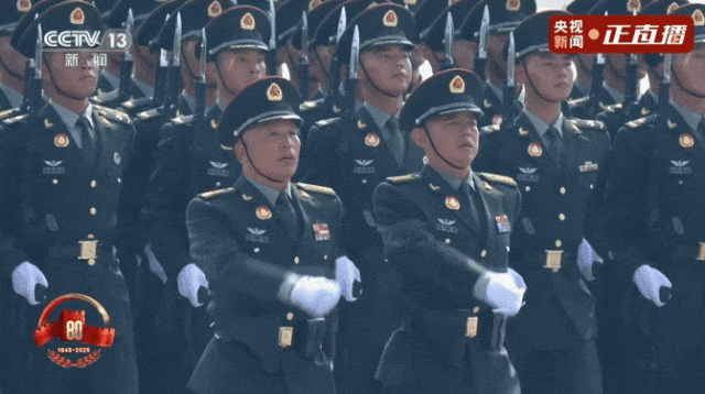 不装了<strong></p>
<p>大唐电信股票</strong>！一口气看完九三大阅兵武器装备！谁说我们一个也不认识？