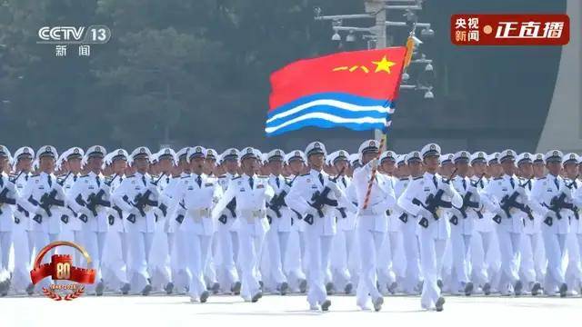 不装了<strong></p>
<p>大唐电信股票</strong>！一口气看完九三大阅兵武器装备！谁说我们一个也不认识？