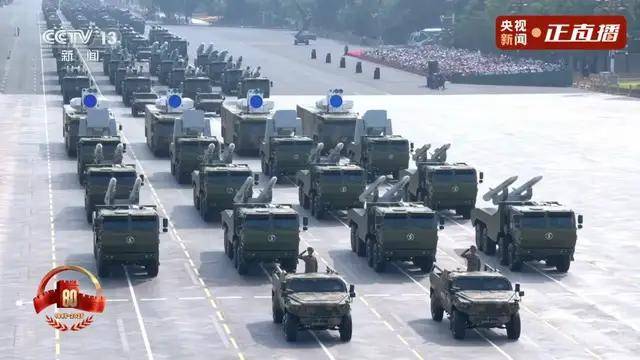 不装了<strong></p>
<p>大唐电信股票</strong>！一口气看完九三大阅兵武器装备！谁说我们一个也不认识？