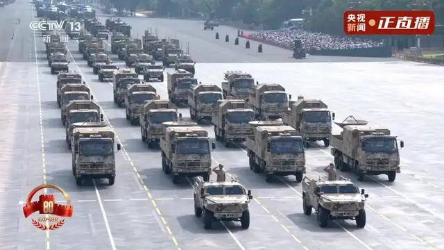 不装了<strong></p>
<p>大唐电信股票</strong>！一口气看完九三大阅兵武器装备！谁说我们一个也不认识？