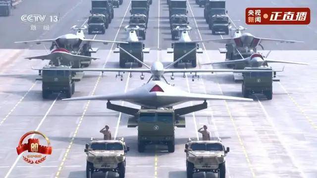 不装了<strong></p>
<p>大唐电信股票</strong>！一口气看完九三大阅兵武器装备！谁说我们一个也不认识？