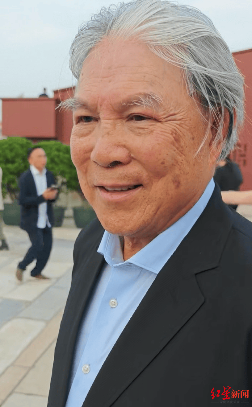 霍震霆：在阅兵仪式中<strong></p>
<p>大唐电信股票</strong>，看到了国家的国防能力和国家发展