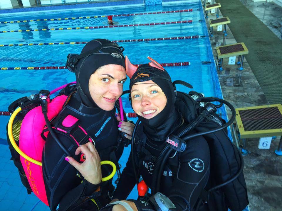 乌克兰女蛙人深潜80米<strong></p>
<p>大唐电信股票</strong>，在北约家门口，炸了北溪管道，遭德国通缉