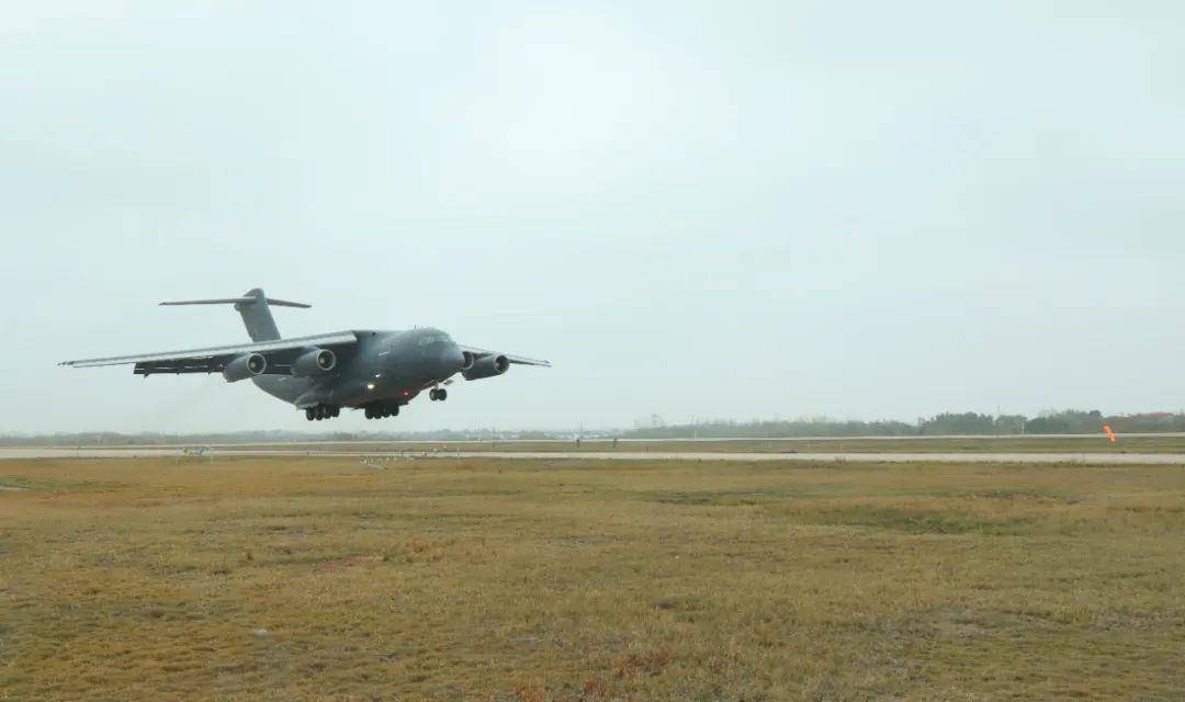 阅兵最帅女机长<strong></p>
<p>大唐电信股票</strong>，是她！