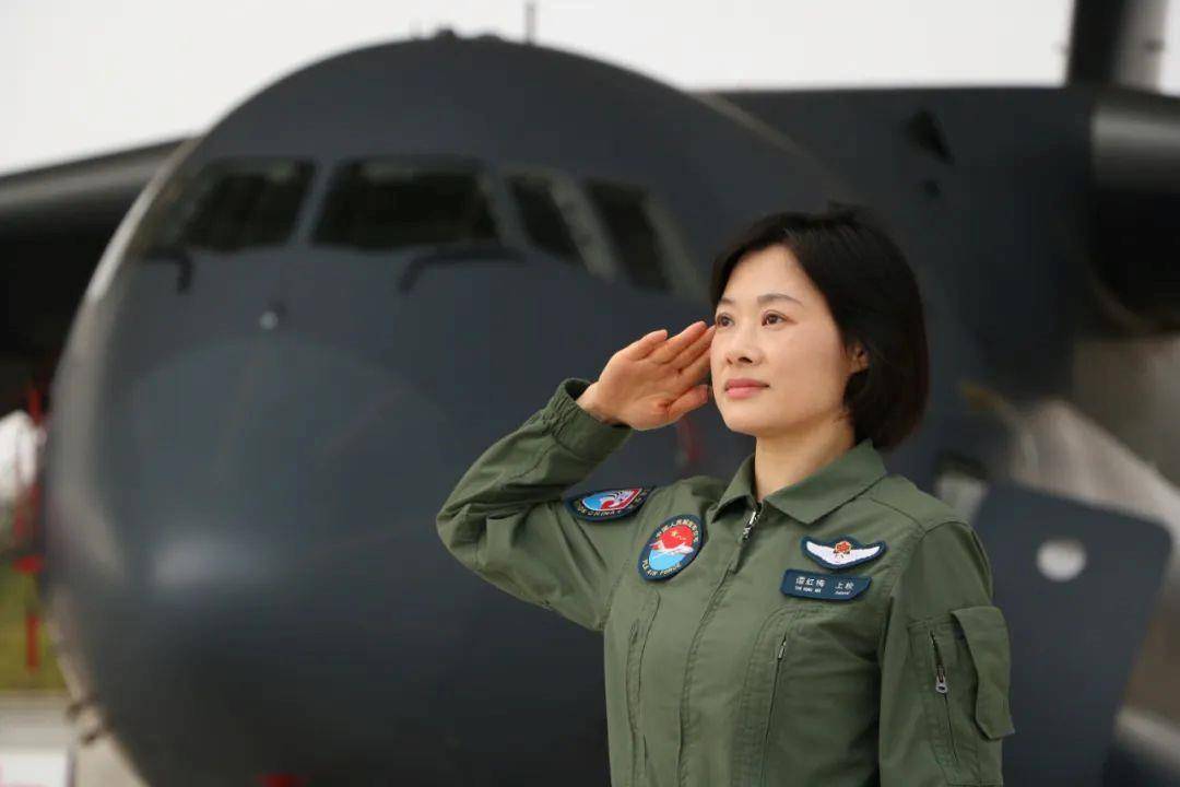 阅兵最帅女机长<strong></p>
<p>大唐电信股票</strong>，是她！