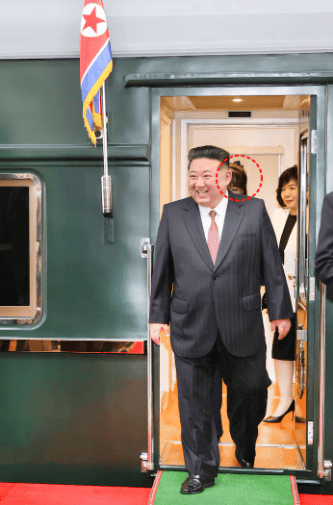 金正恩女儿首登国际舞台<strong></p>
<p>深圳华强股票</strong>，引爆接班传闻！英国首相被架空，工党内斗成全武行…