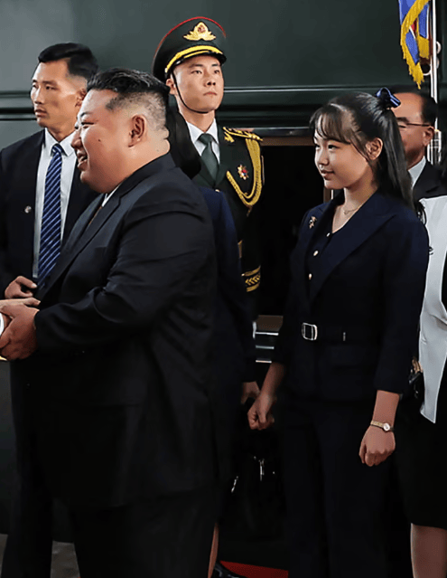 金正恩女儿首登国际舞台<strong></p>
<p>深圳华强股票</strong>，引爆接班传闻！英国首相被架空，工党内斗成全武行…