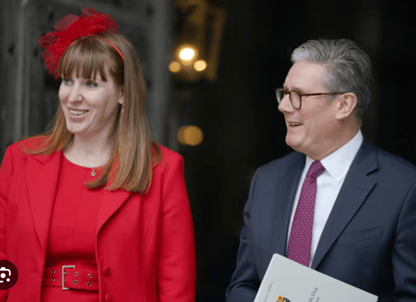 金正恩女儿首登国际舞台<strong></p>
<p>深圳华强股票</strong>，引爆接班传闻！英国首相被架空，工党内斗成全武行…