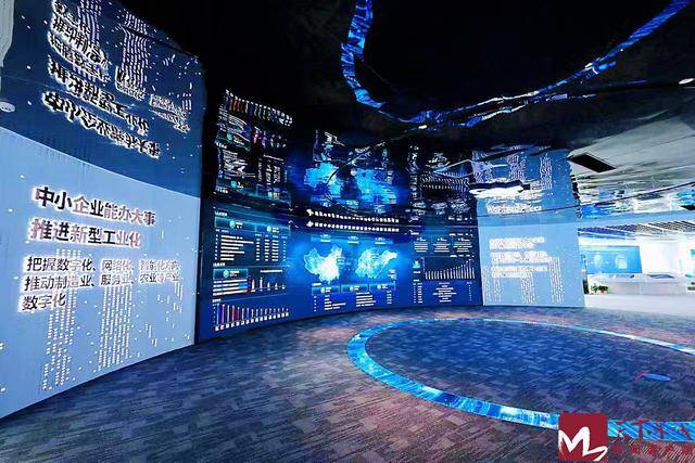 浪潮云打造了人工智能工厂<strong></p>
<p>深圳华强股票</strong>，成为全球第四个、国内第一个实体化的人工智能工厂