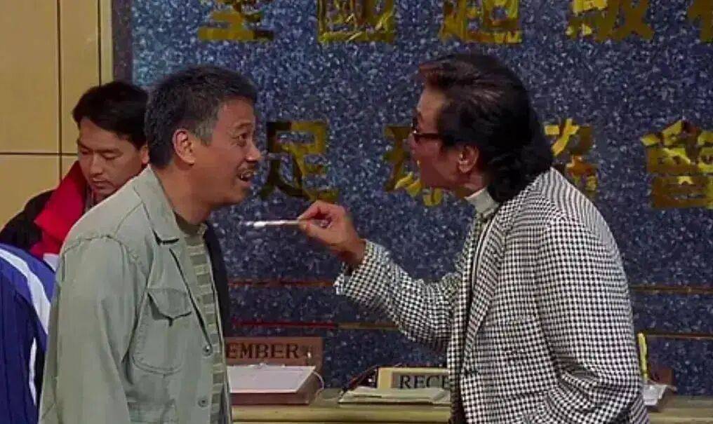 考古|89岁谢贤现身依旧时髦!与小49岁女友分手后开搞事业<strong></p>
<p>深圳华强股票</strong>,疑已交代后事的他太潇洒