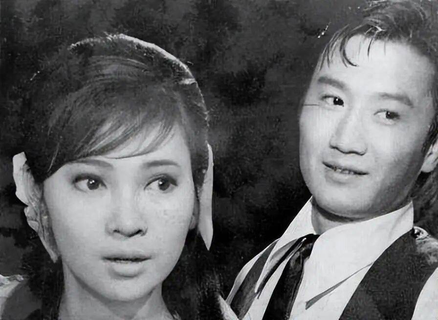 考古|89岁谢贤现身依旧时髦!与小49岁女友分手后开搞事业<strong></p>
<p>深圳华强股票</strong>,疑已交代后事的他太潇洒