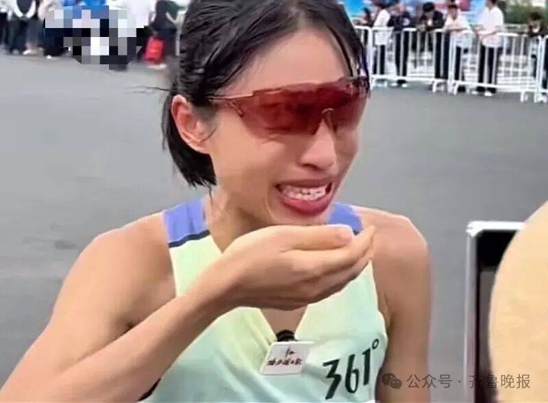 “最快女护士”丈夫发声：并非经常调休<strong></p>
<p>深圳华强股票</strong>，科室大多数护士每月能有两次或以上的完整周末