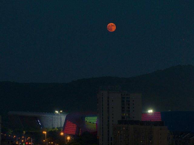 刷屏朋友圈<strong></p>
<p>科士达股票</strong>！“红月亮”高清大图来了