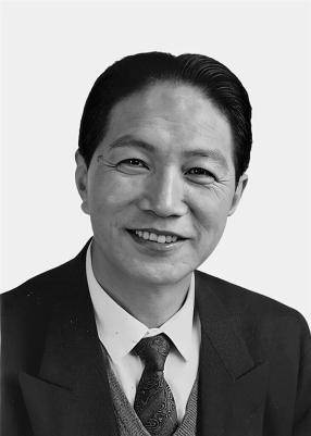 辽宁省人大常委会原副主任毕锡桢逝世<strong></p>
<p>科士达股票</strong>,曾任大连市委书记