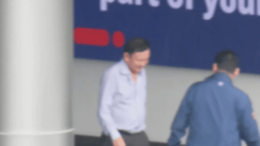 他信回泰国后<strong></p>
<p>万华化学股票</strong>,被判有罪,须重新服刑1年!泰国新总理选举当日,他曾飞去迪拜