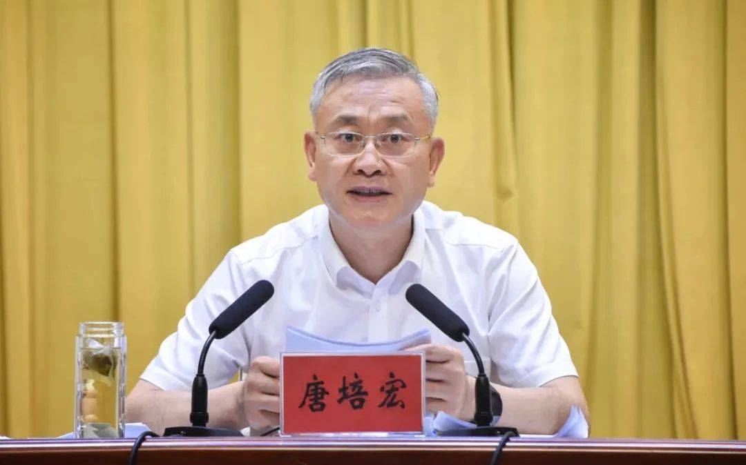 甘肃省委决定：平凉市委书记调整