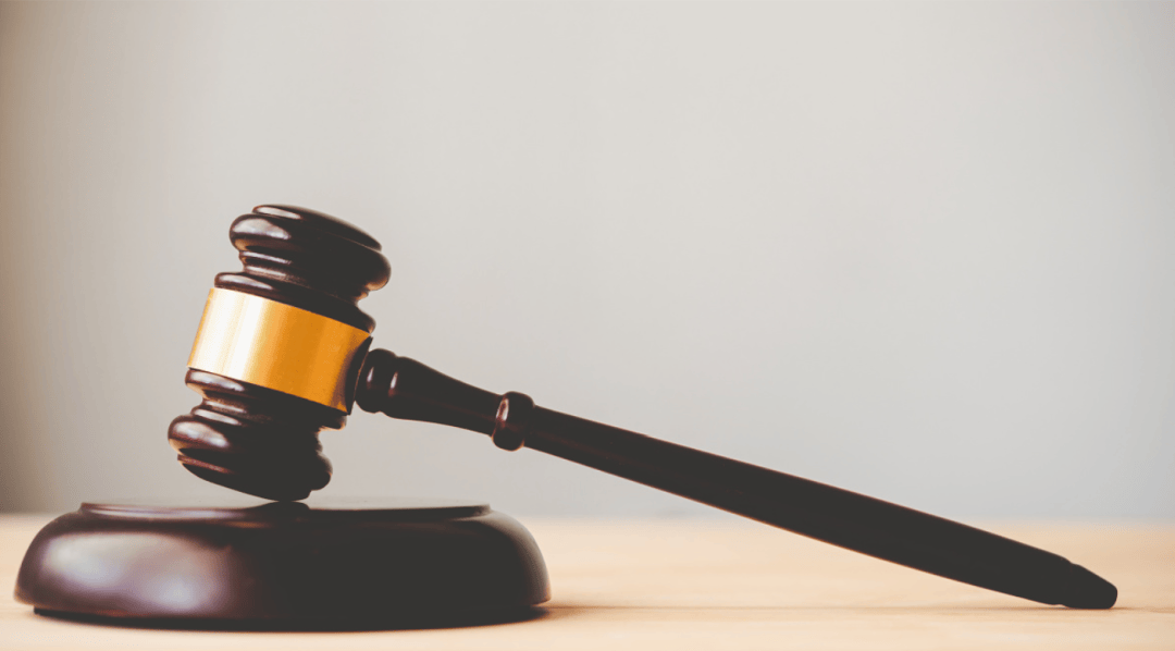 月薪从7300元降至4300元！员工不服调岗被辞退<strong></p>
<p>华胜天成股票</strong>，索赔21万元！法院判了→