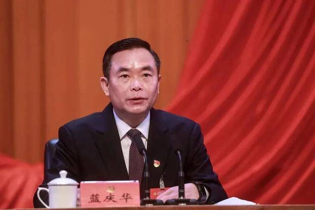 蓝庆华<strong></p>
<p>华胜天成股票</strong>,被免职