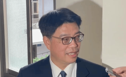 台海局势要变天了？美通过涉台法案<strong></p>
<p>良品铺子股票</strong>，话音刚落，福建舰穿越台海南下，解放军官宣大动作