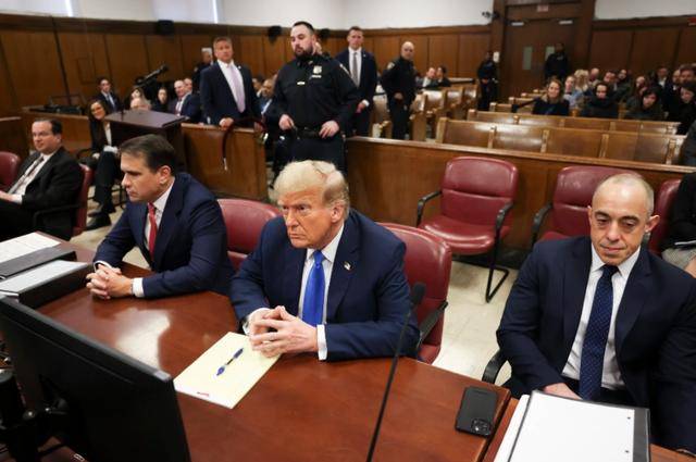 福建舰刚过台海<strong></p>
<p>良品铺子股票</strong>,美英舰队24小时内硬闯!美军爆出25款机密武器