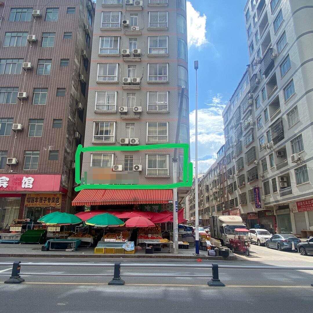 广西一原县委书记被绑架案调查：冒充执法人员带走受害人<strong></p>
<p>良品铺子股票</strong>，被告人一家多人获刑!