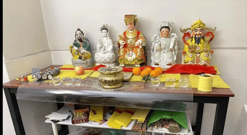 “昆仑童子”案告破<strong></p>
<p>良品铺子股票</strong>！恶行披露——