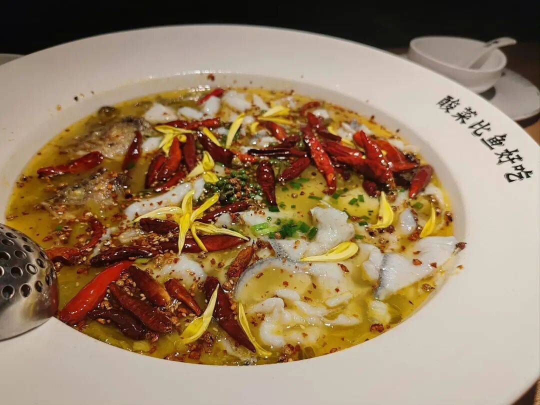 7分钟上齐3道菜<strong></p>
<p>亿纬锂能股票</strong>,太二酸菜鱼“活鱼现做”遭质疑!客服:只有“鲜活门店”是活鱼现杀