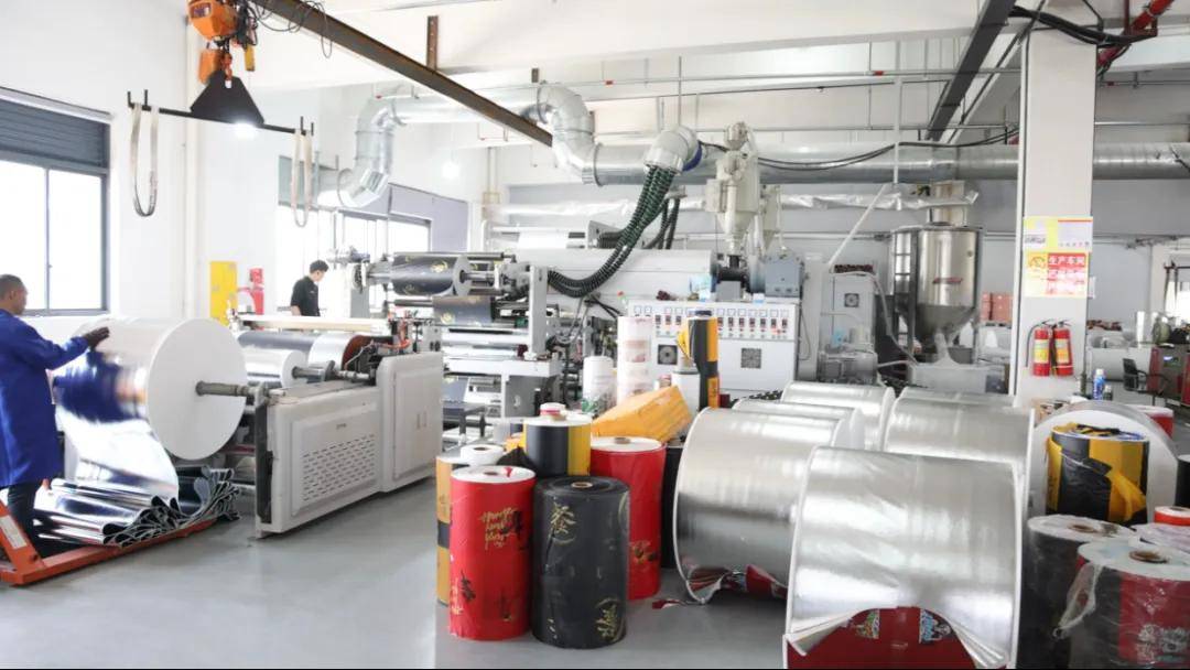 温州老板卖几毛钱小东西<strong></p>
<p>亿纬锂能股票</strong>，从4人团队干到年销过亿