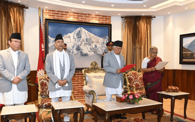 亲华派辞职后<strong></p>
<p>亿纬锂能股票</strong>，尼泊尔首位女总理上台，中方沉默了数天，外交部的一番表态不简单！