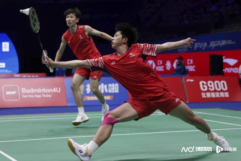 中国羽毛球大师赛于深圳开拍<strong></p>
<p>蓝色光标股票</strong>,国羽首日7战4胜