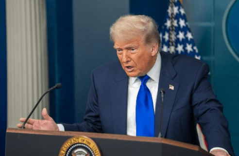 中美谈判结束<strong></p>
<p>蓝色光标股票</strong>,出现罕见一幕,双方牵头人没握手,却达成一项重要共识,中方代表一脸从容