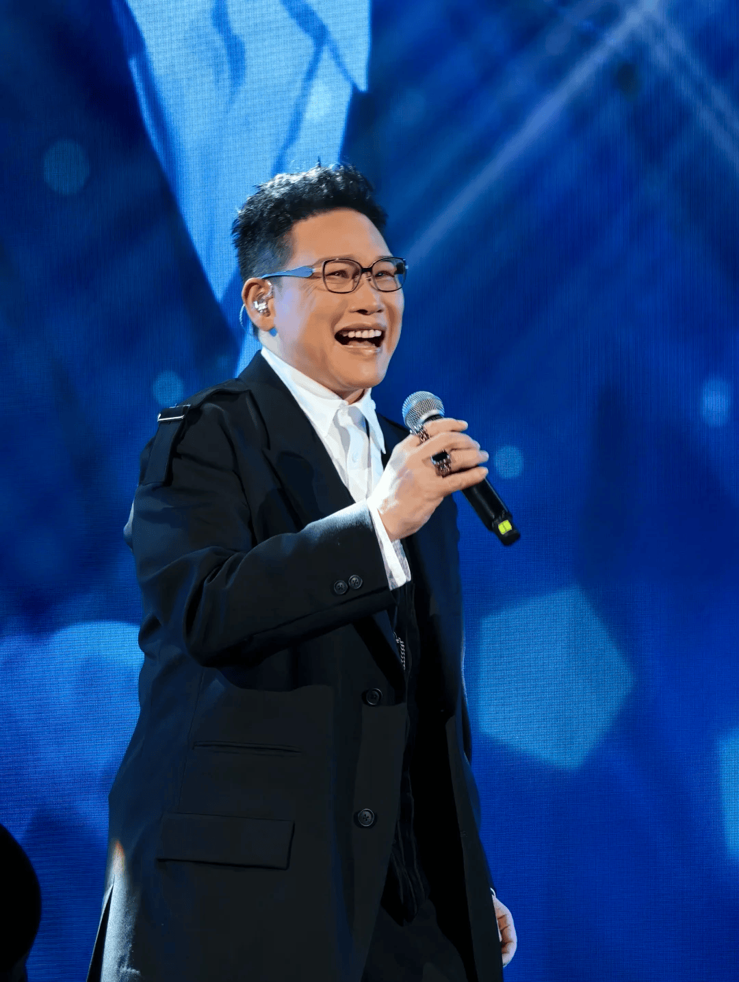 苏永康演唱会终于被叫停 抵制劣迹艺人监管部门要严守底线