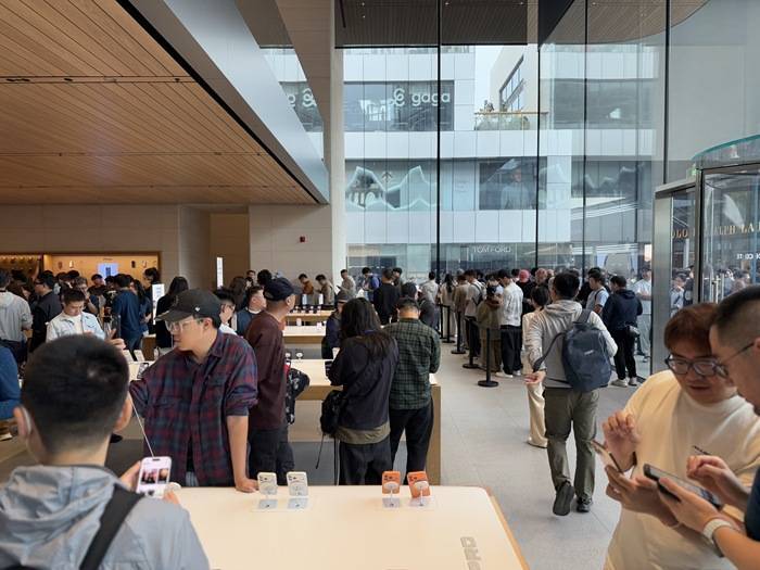 iPhone 17正式开售<strong></p>
<p>西安饮食股票</strong>，橙色Pro Max黄牛最高加价1500元