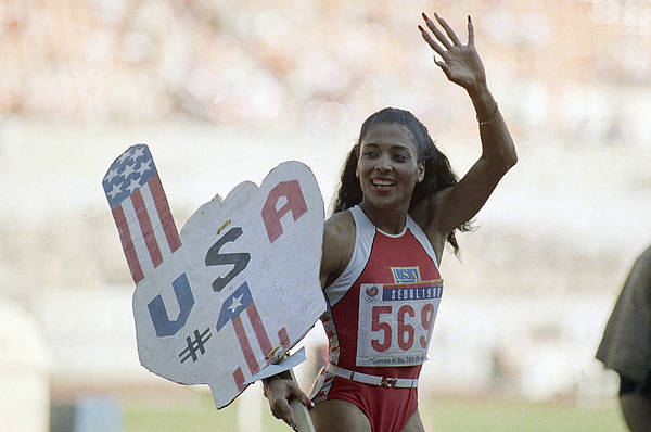 田径世锦赛｜40年世界纪录只差0.18秒就被破<strong></p>
<p>西安饮食股票</strong>，“胡子纪录”还有哪些？