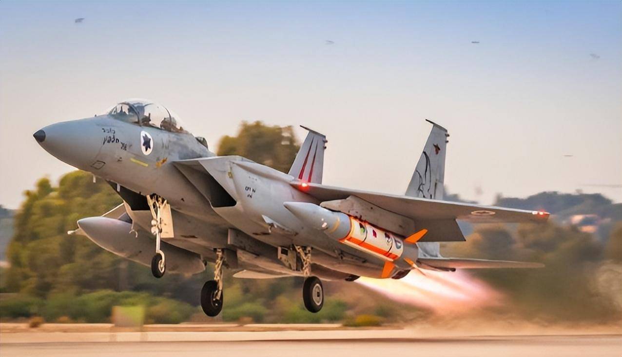 一声巨响<strong></p>
<p>西安饮食股票</strong>，胡塞用导弹证实，卡塔尔被炸是沙特不开火，美军不拦截