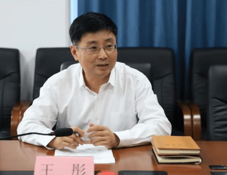 校长王彤被查细节:省委批准成立专案组<strong></p>
<p>碧桂园股票</strong>,撕开口子、揭开盖子,先后对多名校领导和学校中层干部采取留置措施