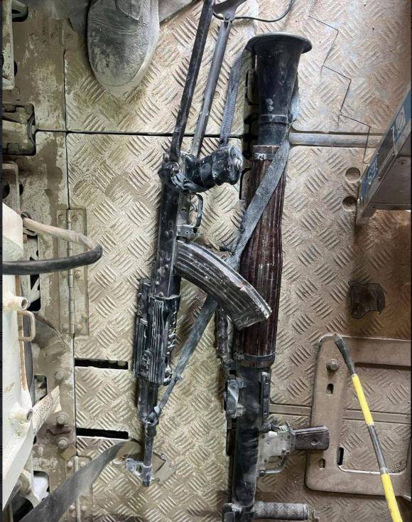 一命抵一命！敢死队手持56步枪<strong></p>
<p>中信海直股票</strong>，打死一名以军少校，进地道前阵亡