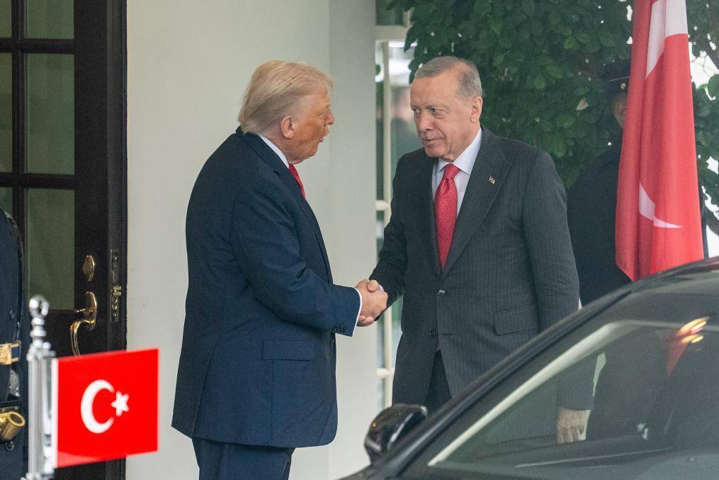 又变了<strong></p>
<p>中信海直股票</strong>？特朗普称对乌用美制远程武器袭俄持开放态度