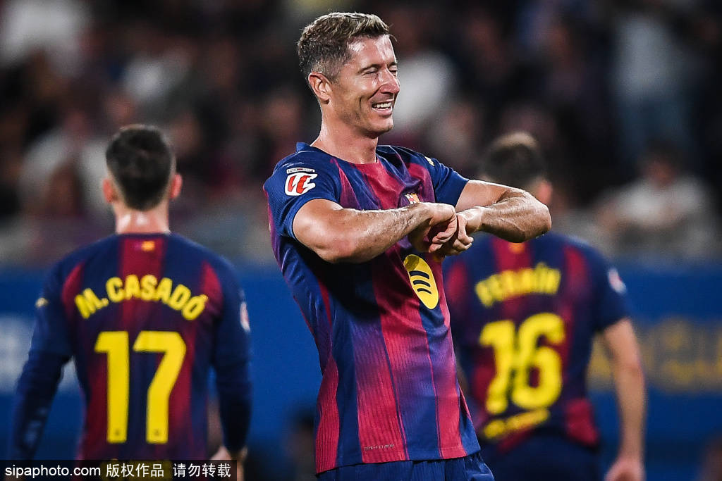 17岁新星首秀助巴萨登顶!弗里克慧眼识珠<strong></p>
<p>北京银行股票</strong>,‘德罗’未来可期