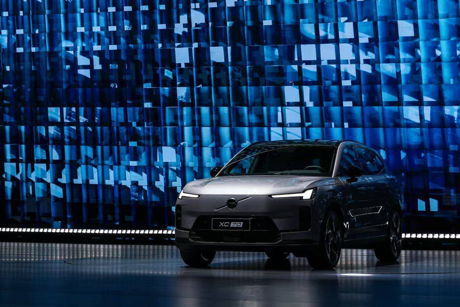 “豪华插混第一车”<strong></p>
<p>北京银行股票</strong>,比预售便宜3万元,26.99万元起的沃尔沃XC70能否突围?