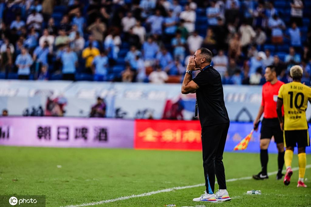 上任不到3个月<strong></p>
<p>云内动力股票</strong>！新鹏城官宣穆尼奥斯下课 陈涛任代理主帅