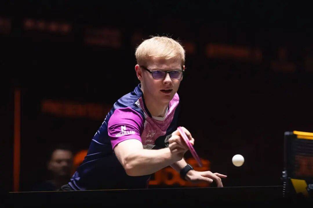 王艺迪完胜桥本<strong></p>
<p>万科a股票</strong>,向鹏挺进8强 | WTT中国大满贯单打