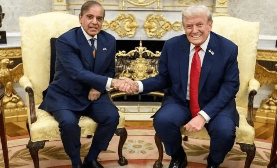 巴基斯坦总理及元帅<strong></p>
<p>万科a股票</strong>，与特朗普会晤相谈甚欢