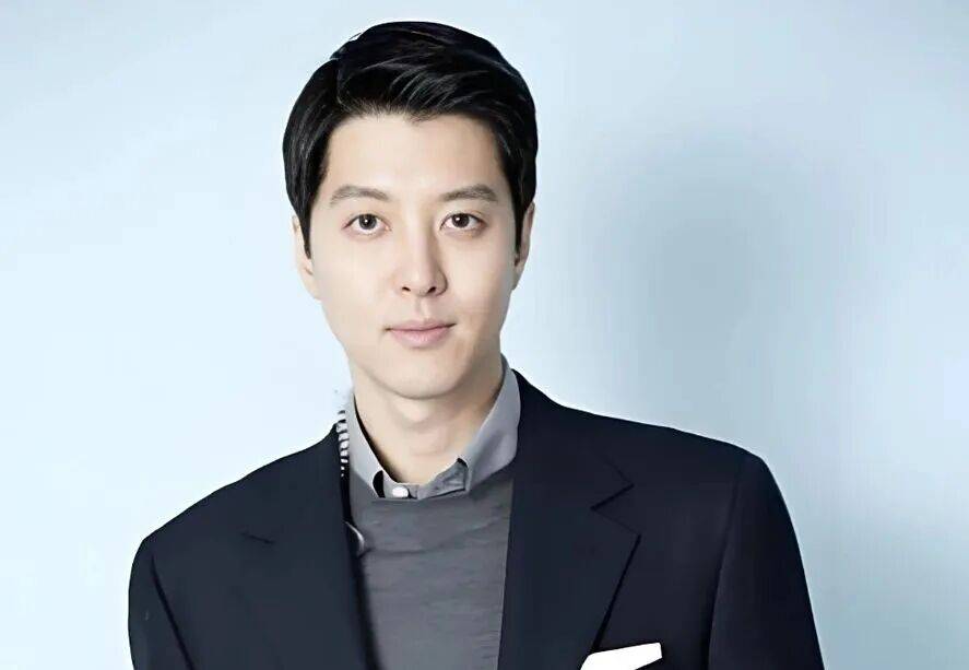 知名男演员自曝患罕见病<strong></p>
<p>万科a股票</strong>,“连呼吸都痛”