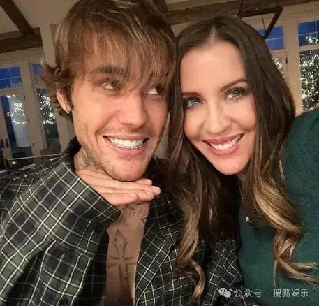 无意还是戏精?她办婚礼<strong></p>
<p>万科a股票</strong>,分手多年的他隔空说“我愿意”?